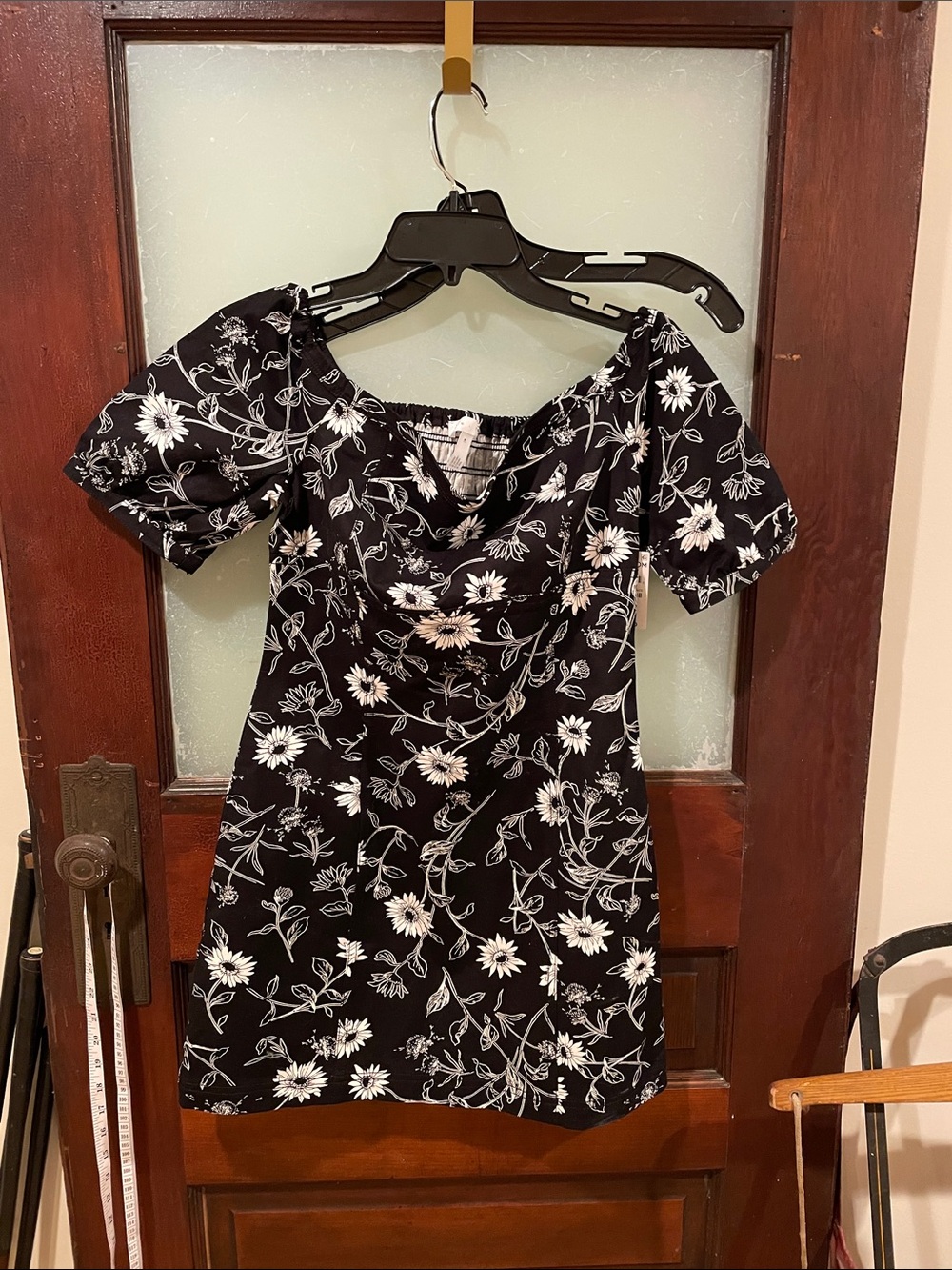 Leith Black Floral Puff-Sleeve Mini Dress